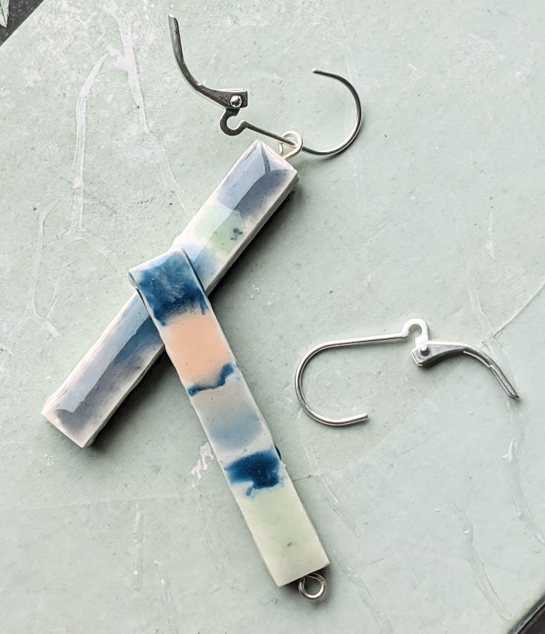 REVERSIBLE Shibori Tye Dye look Bar Earrings 003