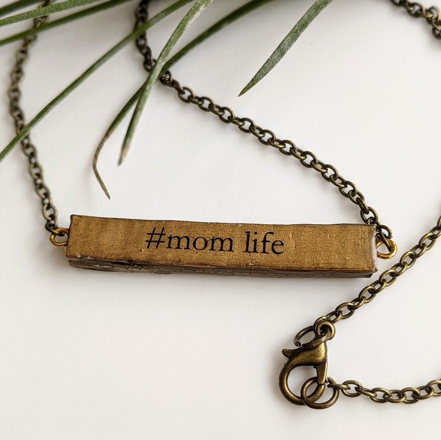 Mom Life Personalisierte Namenskette Messing