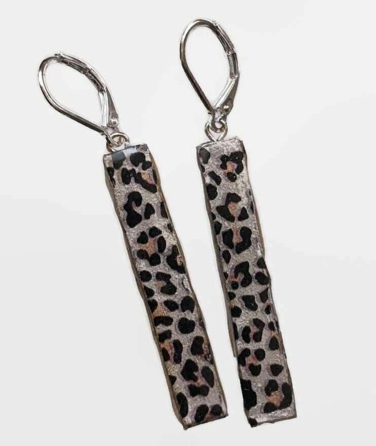 Cheetah Print Bar Earrings REVERSIBLE Silver or Gold Background Stick Dangle 037