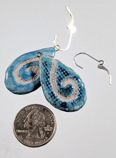 Denim Swirl Keramik Tropfen - WENDBARE Ohrringe